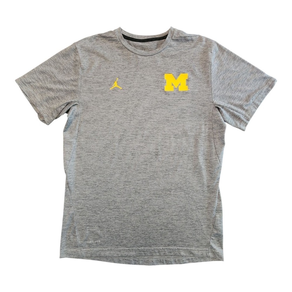 NIke Michigan Wolverines Men's Medium Air Jordan Dri fit T shirt Heather Gray‎